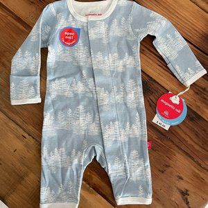 NWT Magnetic Me Coveralls in Aspen - size Newborn